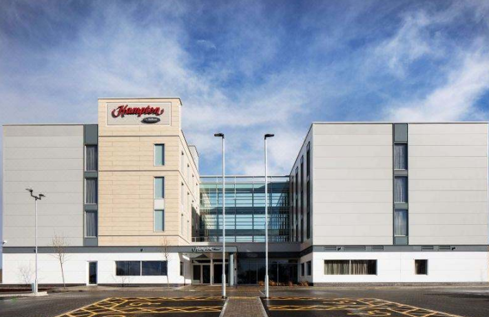 《非凡娱乐在全球》系列报道之一——英国布里斯托机场希尔顿欢朋酒店